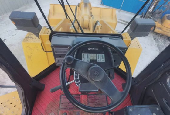 使用済みLG856 非常におすすめの使用済みリュゴン856 フロントローダーが上海で販売中です。