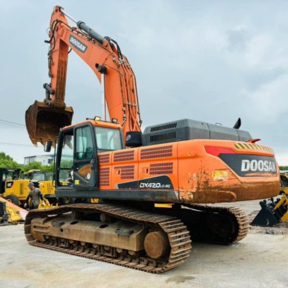高品質なドーサンDx420中古掘削機 優れた性能 大規模掘削プロジェクトに信頼できる機械