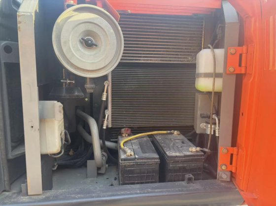 专业供应商出售具有竞争力价格的高质量二手挖掘机日立 Zx120