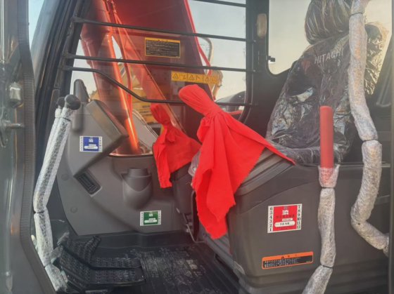 专业供应商出售具有竞争力价格的高质量二手挖掘机日立 Zx120