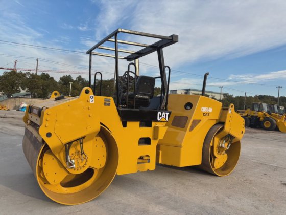 原装 Cat CB534D 压路机串联钢轮 CS54b