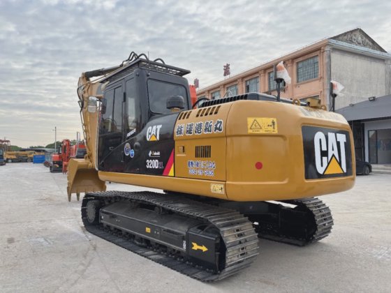 中古の猫320d2lクローラー掘削機 – 強力なエンジン、迅速な配送