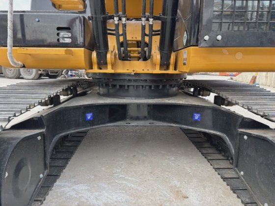 中古の猫320d2lクローラー掘削機 – 強力なエンジン、迅速な配送