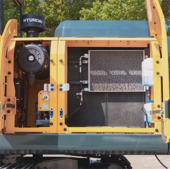 ヒュンダイ 21 トン キャタピラー式掘削機 Hx210