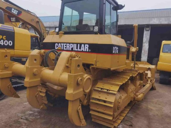 工作时间短，机器状况良好，价格低廉 Cat D7g 推土机（带开膛器）待售 中国