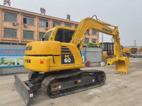 高质量二手日本 PC60 挖掘机 PC60 PC70