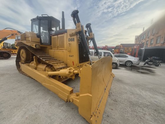 道路修理機器 使用 ブルドーザー Cat D8r
