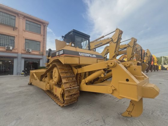 道路修理機器 使用 ブルドーザー Cat D8r