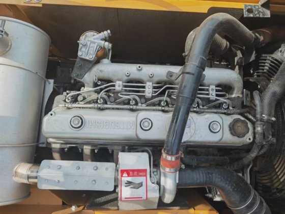 Goede loopconditie gebruikte graafmachine Suny