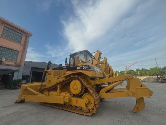 状况良好的卡特柱式 Cat D8r 二手推土机出售