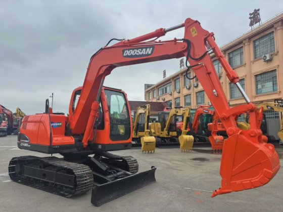 斗山 Dx80-9c 挖掘机 迷你履带式挖掘机 8