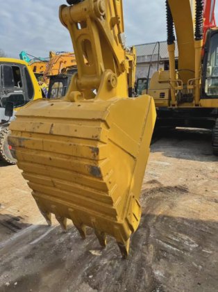 低工作小时 20 吨中型 1m3 铲斗