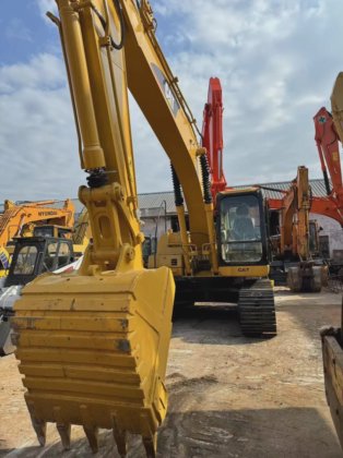 低工作小时 20 吨中型 1m3 铲斗