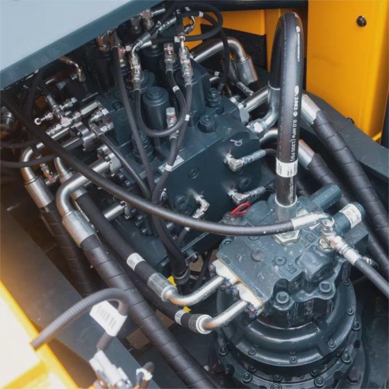 现代 20 吨 Hx200 履带式挖掘机，铲斗容量