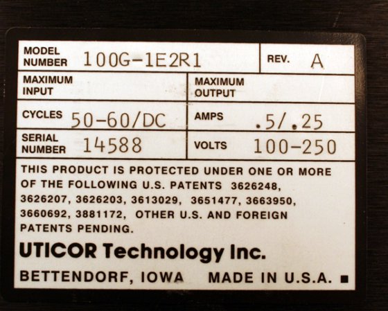 Uticor Technology 100F-1E2R1 Touch Screen