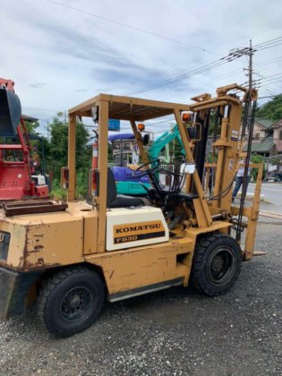 コマツFG30