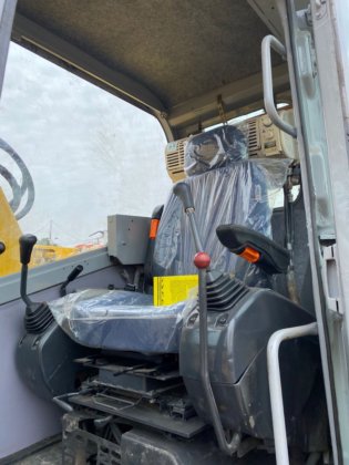 2019 KOMATSU PC35 BAGGER