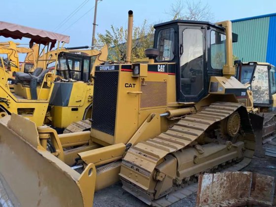 2015 CAT CAT D5M