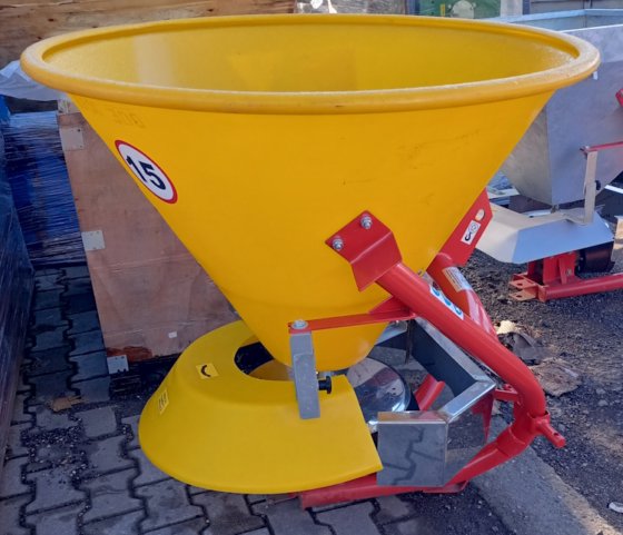 Sand-sanding machine, plastic funnel