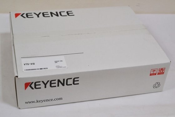 MINT CONDITION KEYENCE VT5-W10 CONTROLLER