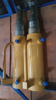 モノ・ストランド・プレストレス・プリング・ジャック