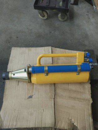 モノ・ストランド・プレストレス・プリング・ジャック