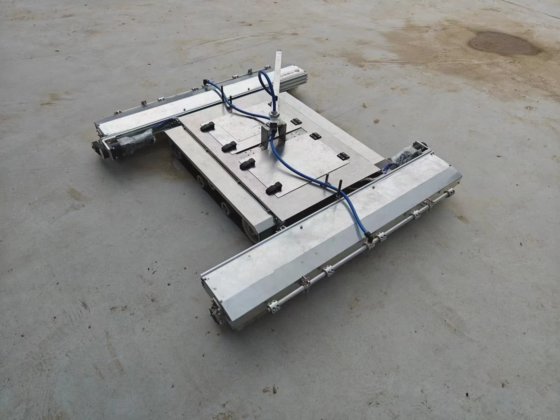 工場供給水洗浄ソーラーパネル洗浄ロボット