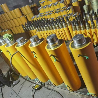 650 吨后张空心柱塞预应力张力千斤顶