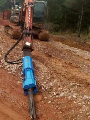 2025 新型大型ロック・スプリッター