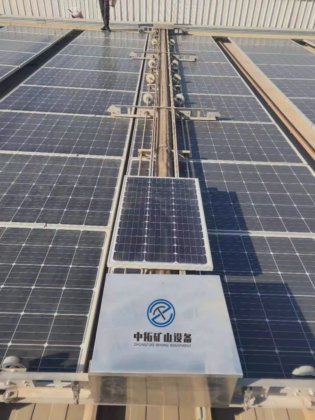 采用先进技术实现最佳性能的太阳能电池板清洁机器人