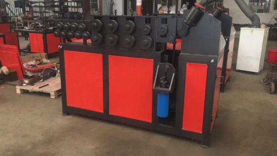 CNC の販売のためのフル オートの曲がる用具の螺線形の鉄筋の形成機械