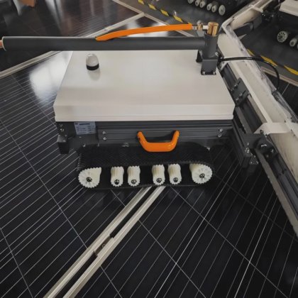 光伏清洁机器人 Solar Cleaning Robot Automatic