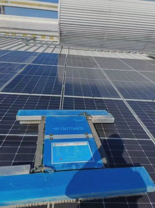 落下防止ソーラーパネルクリーナー スピード調整可能太陽光発電清掃ロボット