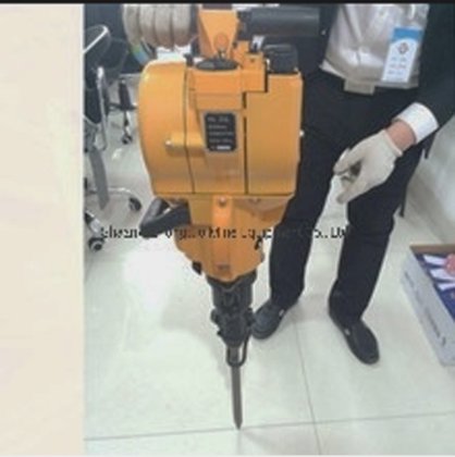 ドリリングおよびブレイキング二重機能式携帯用内燃式岩掘削機