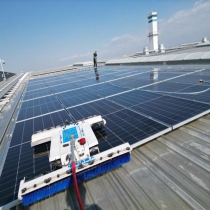 工場供給の太陽電池パネルのクリーニング機械自動太陽電池パネルの洗剤