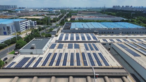 高効率防水太陽電池パネル自動洗浄ロボット