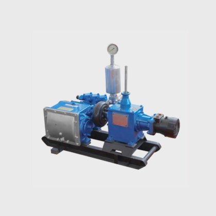 Bw 250 の横の Triplex の高圧泥ポンプ