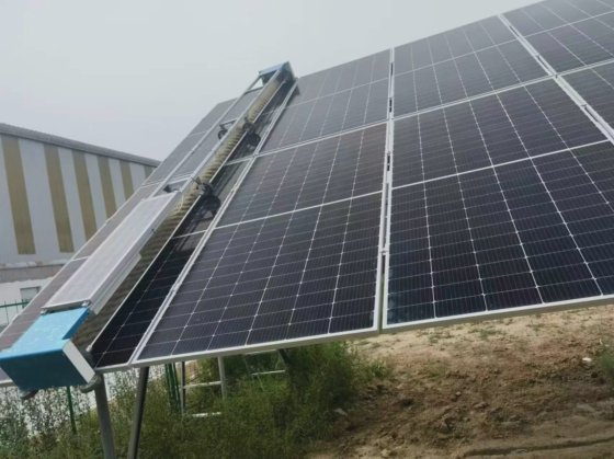 工厂供应固定式太阳能电池板清洁设备