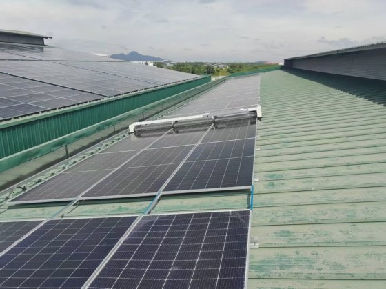 光伏清洁刷 太阳能清洁刷 机器人太阳能电池板清洁制造商