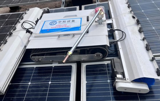 乾湿両用ソーラーパネル自動洗浄ロボット