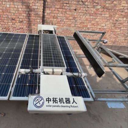 リモコン付きソーラーパネル自動洗浄機