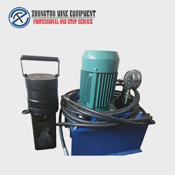 アルミニウム 380V 鋼鉄鉄筋の冷たい放出の出版物の圧着機械