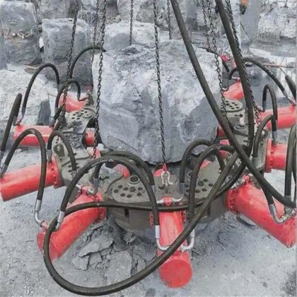 大型破碎机圆形/方形液压混凝土桩头切割器