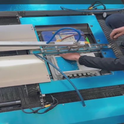 効率的なソーラーパネル清掃・メンテナンス ロボットソーラークリーナー