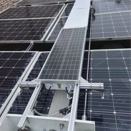 最適なエネルギー出力を実現するプロ仕様の太陽光パネル洗浄装置