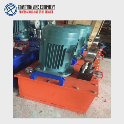 鉄筋冷間押出プレス機