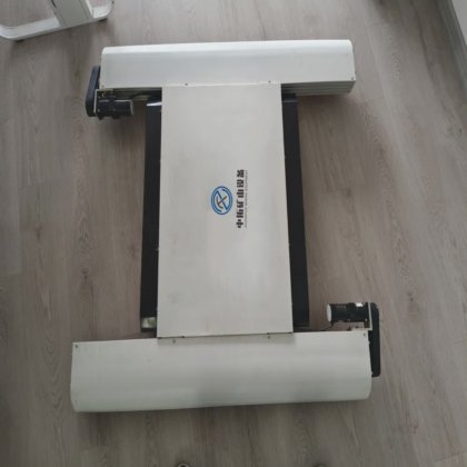 エネルギーマイニング ソーラーパネル清掃ロボット United Clean Robot