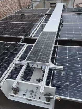 高级电池供电太阳能电池板清洁系统套件机器机器人清洁器