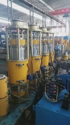 重型产品升降液压支柱升降机