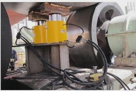 中国供应升降式桥梁液压千斤顶